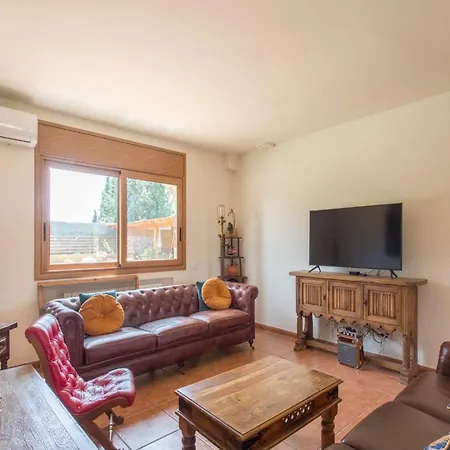 Romantic Escape In Apartment