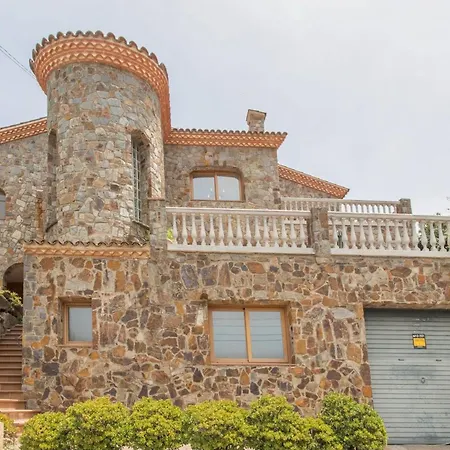 Romantic Escape In Argentona