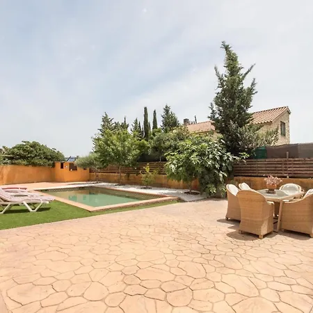 Romantic Escape In Apartament Argentona